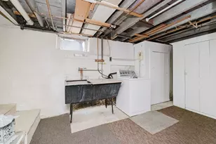 67 Jackson St, Taunton, MA 02780 - Photo 33