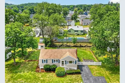 13 Carson Rd, Woburn, MA 01801 - Photo 1