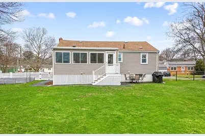 13 Carson Rd, Woburn, MA 01801 - Photo 33