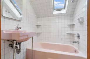 2 Sutherland St, Lowell, MA 01850 - Photo 7