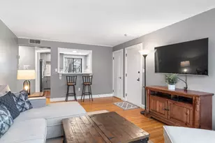 20 Ashland St, Worcester, MA 01609 - Photo 3