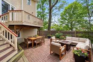 2 Rolleston Rd, Marblehead, MA 01945 - Photo 7