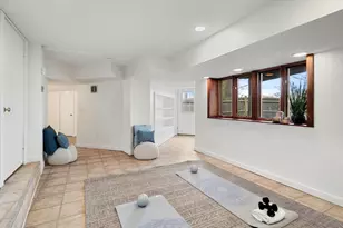 2 Rolleston Rd, Marblehead, MA 01945 - Photo 35