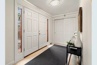 2 Rolleston Rd, Marblehead, MA 01945 - Photo 9