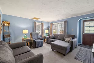 105 Connolly Rd, Avon, MA 02322 - Photo 3