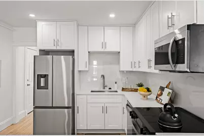 60 Derby St #one, Somerville, MA 02145 - Photo 5