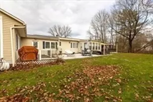 9 Register Ave, Westport, MA 02790 - Photo 3