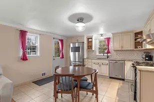 15 Oakview Ave, Salem, MA 01970 - Photo 3