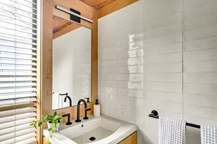 36 Irving St, Cambridge, MA 02138 - Photo 25