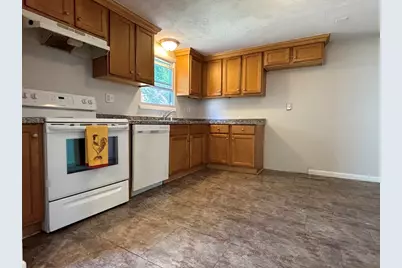 31-33 Atherton Road, Foxboro, MA 02035 - Photo 11