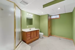 49 Forest St, Saugus, MA 01906 - Photo 35