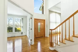 49 Forest St, Saugus, MA 01906 - Photo 5