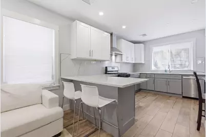 61 Shepton St, Boston, MA 02124 - Photo 9