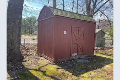 25 Piper Cross Rd, West Springfield, MA 01089 - Photo 17