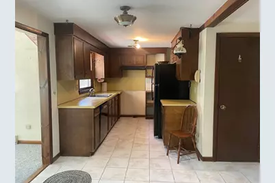 25 Piper Cross Rd, West Springfield, MA 01089 - Photo 9