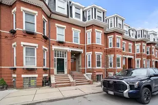 695 E 8th St, Boston, MA 02127 - Photo 29