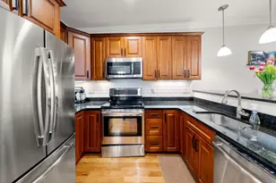 695 E 8th St, Boston, MA 02127 - Photo 3