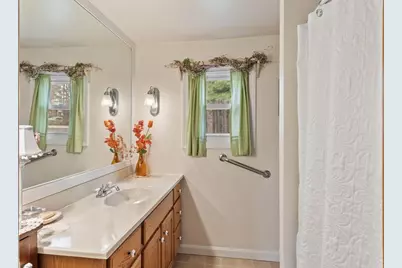 21 Beal St, Lunenburg, MA 01462 - Photo 21