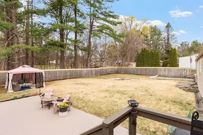 21 Beal St, Lunenburg, MA 01462 - Photo 9