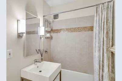 321 Tappan St #3, Brookline, MA 02445 - Photo 33