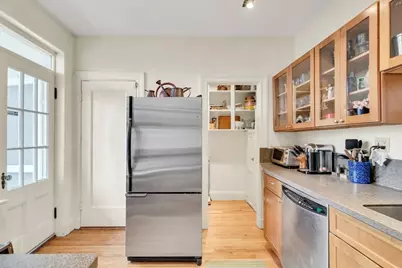 321 Tappan St #3, Brookline, MA 02445 - Photo 15