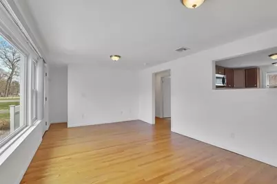 2401 Wilbraham Rd, Springfield, MA 01129 - Photo 11