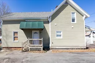 10 Green St, Leominster, MA 01453 - Photo 3