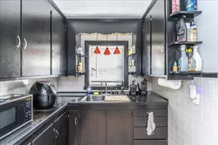 10 Green St, Leominster, MA 01453 - Photo 11