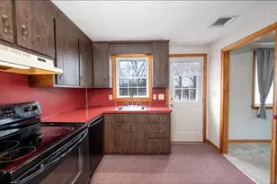 325 Thatcher St, Brockton, MA 02302 - Photo 11