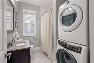 364 Meridian St, Boston, MA 02128 - Photo 15