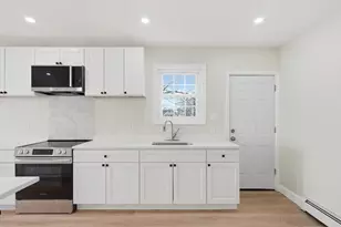 6 Kimball St, Haverhill, MA 01830 - Photo 7