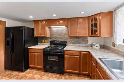 127 Greenbrook Dr #127, Stoughton, MA 02072 - Photo 17