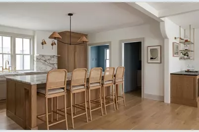 7 Lunt St, Newburyport, MA 01950 - Photo 3