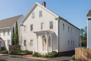 7 Lunt St, Newburyport, MA 01950 - Photo 3