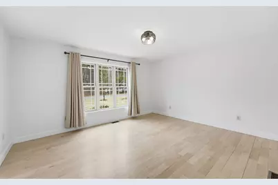 13 Shattuck Rd, Hadley, MA 01035 - Photo 11