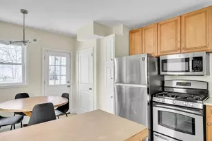 58-60 Elmwood, Somerville, MA 02144 - Photo 5