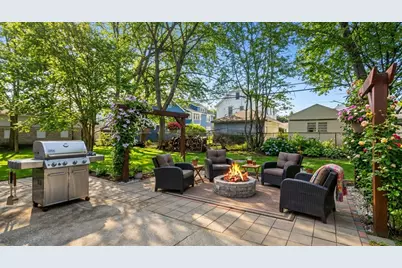 24 Morrell St, Springfield, MA 01104 - Photo 3