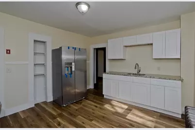 24 Morrell St, Springfield, MA 01104 - Photo 5