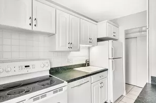 123 Sewall Ave, Brookline, MA 02446 - Photo 7