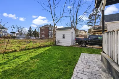 31 Sachem St, Fall River, MA 02724 - Photo 7