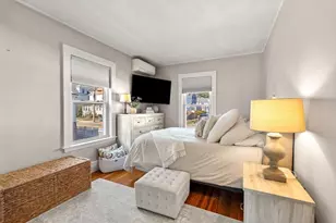 135 Thacher St, Milton, MA 02186 - Photo 11