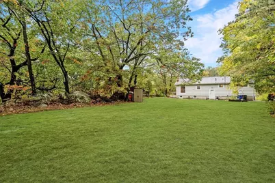 35-35B Beachview Ave, Malden, MA 02148 - Photo 5