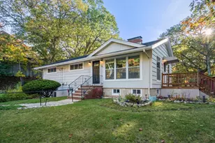 35-35B Beachview Ave, Malden, MA 02148 - Photo 1