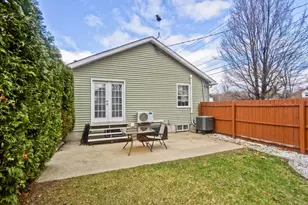 405 New Ludlow Rd, Chicopee, MA 01020 - Photo 9