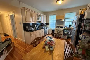 115 Browne St, Brookline, MA 02446 - Photo 3