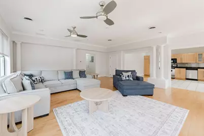 6 Cushing St #1, Waltham, MA 02453 - Photo 3