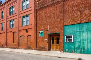 6 Cushing St, Waltham, MA 02453 - Photo 17