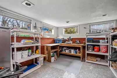 34 Locust St, Burlington, MA 01803 - Photo 19