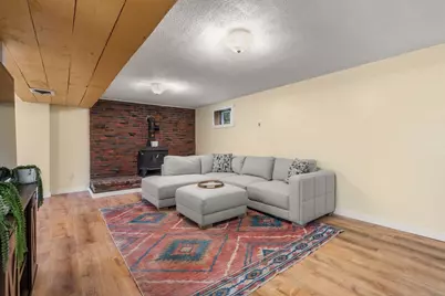 34 Locust St, Burlington, MA 01803 - Photo 15