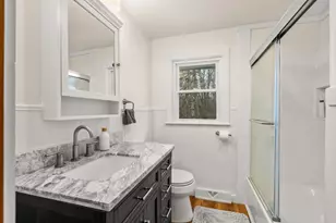 34 Locust St, Burlington, MA 01803 - Photo 11